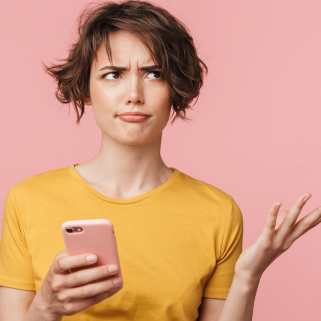 women looking confused trying to calculate worker gratuity